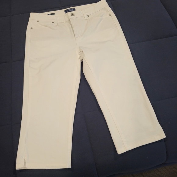Talbots Pants - Cream Cropped Pants